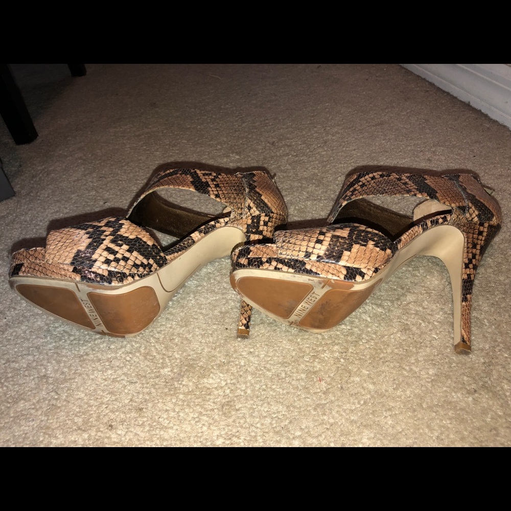 Nine West Snake Skin Print Shoes - Size 10 - Picture 2 of 3